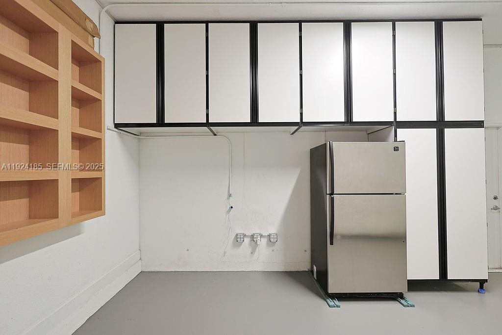 DORAL ISLES MEDITERRANEA - Residential