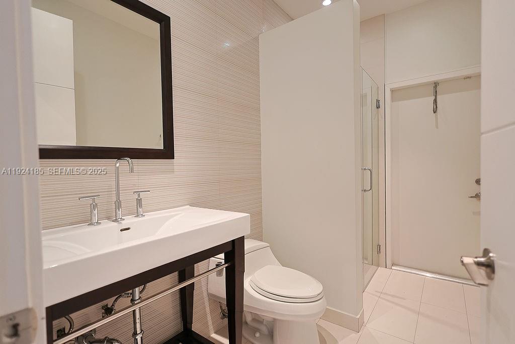 DORAL ISLES MEDITERRANEA - Residential