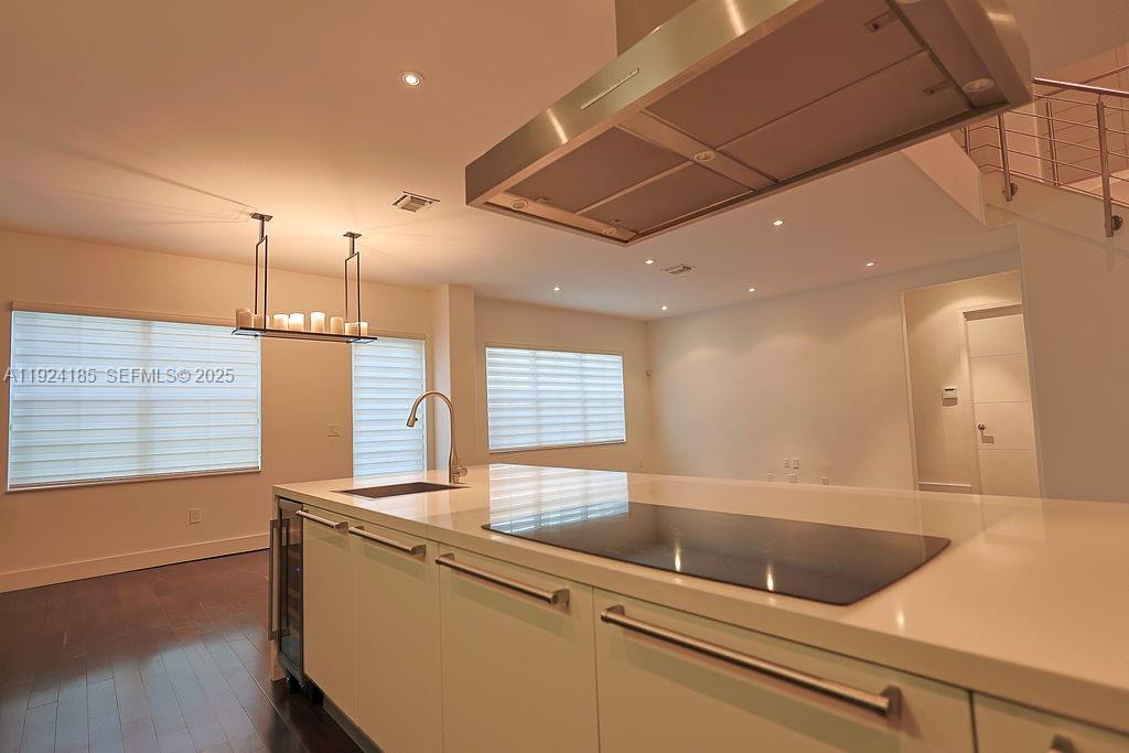 DORAL ISLES MEDITERRANEA - Residential