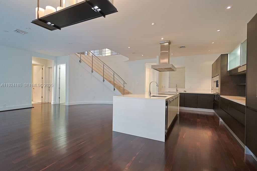 DORAL ISLES MEDITERRANEA - Residential