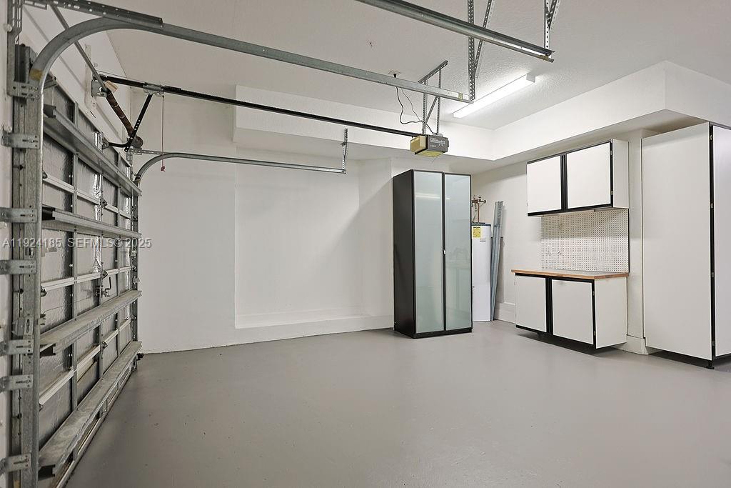 DORAL ISLES MEDITERRANEA - Residential