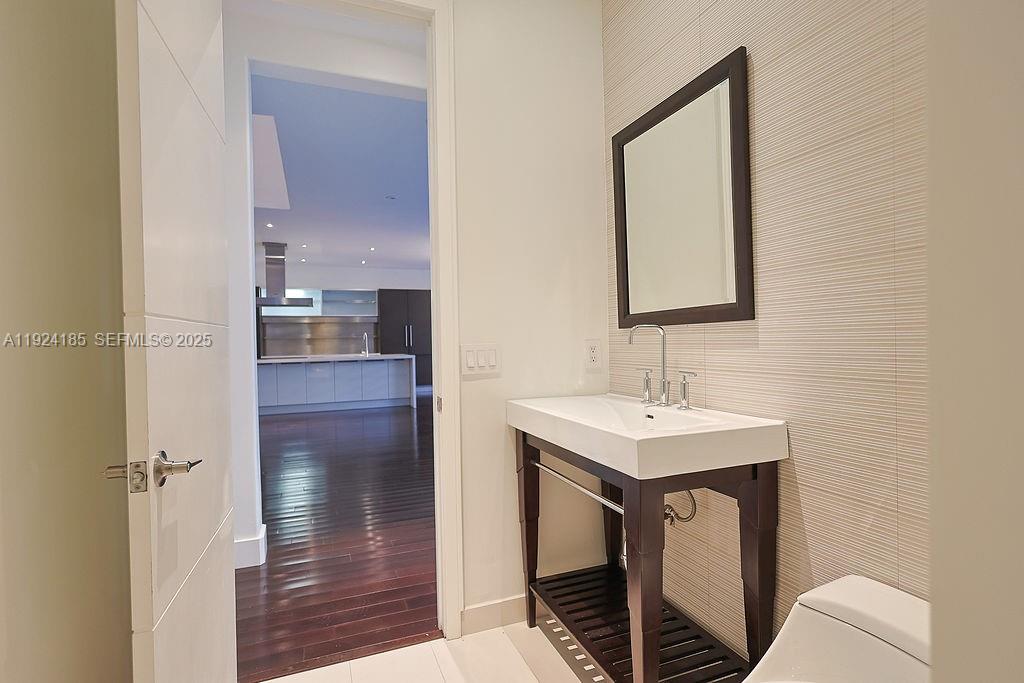 DORAL ISLES MEDITERRANEA - Residential