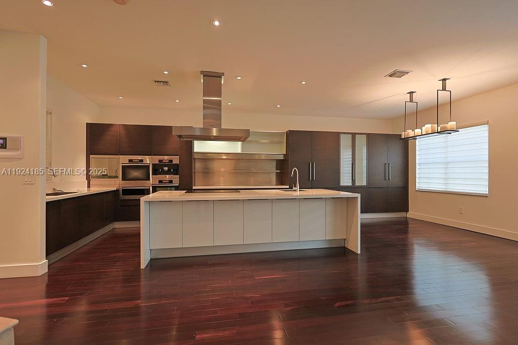 DORAL ISLES MEDITERRANEA - Residential