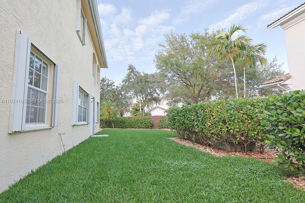 DORAL ISLES MEDITERRANEA - Residential