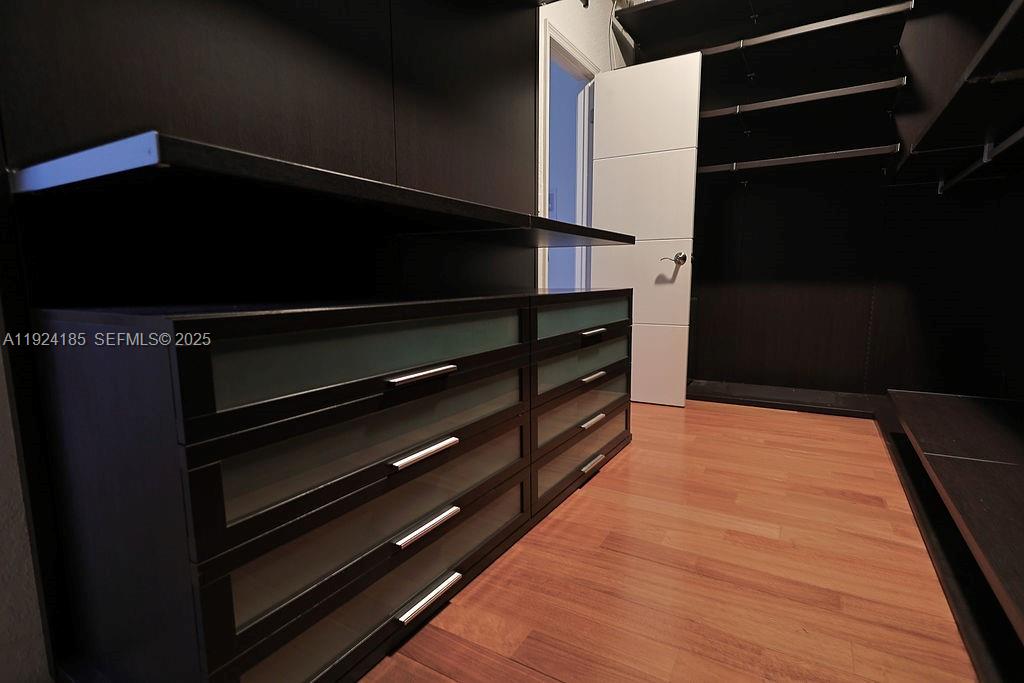 DORAL ISLES MEDITERRANEA - Residential