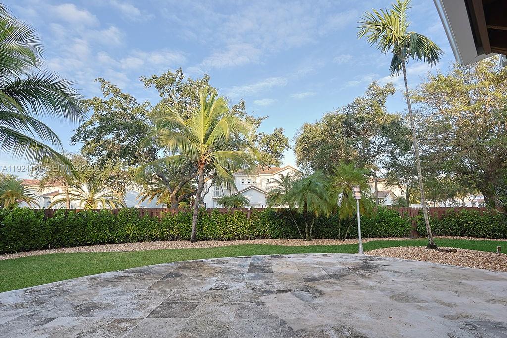 DORAL ISLES MEDITERRANEA - Residential