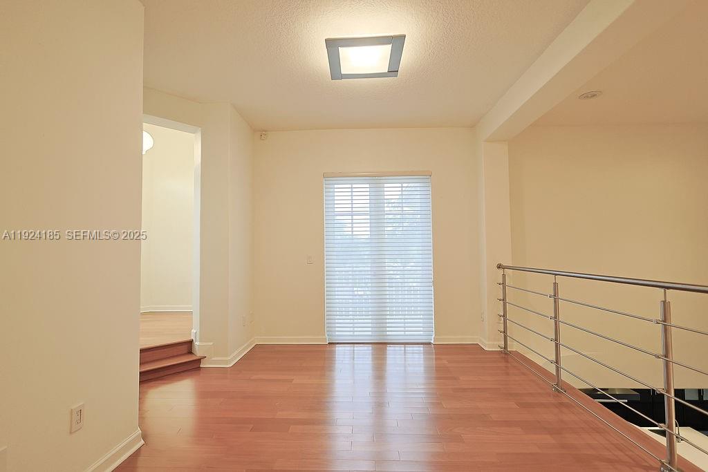 DORAL ISLES MEDITERRANEA - Residential