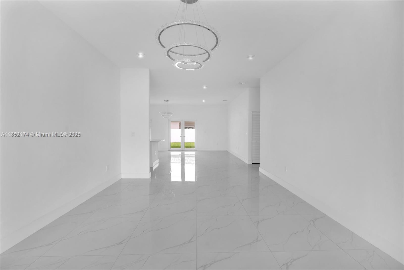 DIXIE HEIGHTS - Residential