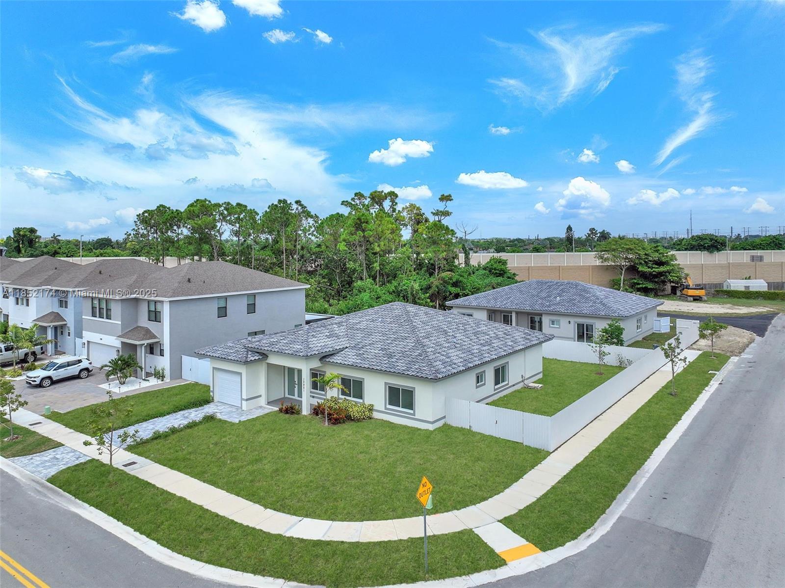 DIXIE HEIGHTS - Residential