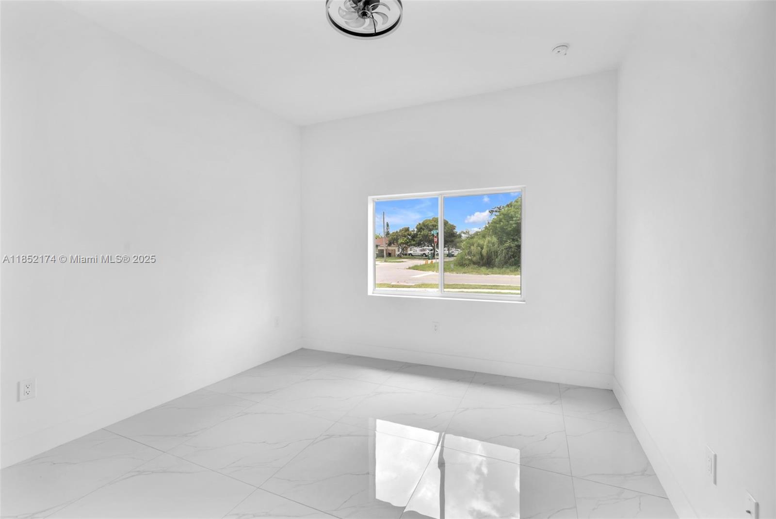DIXIE HEIGHTS - Residential