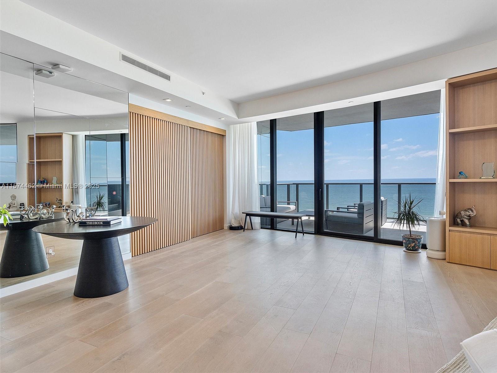 18555 COLLINS AVENUE COND - Residential