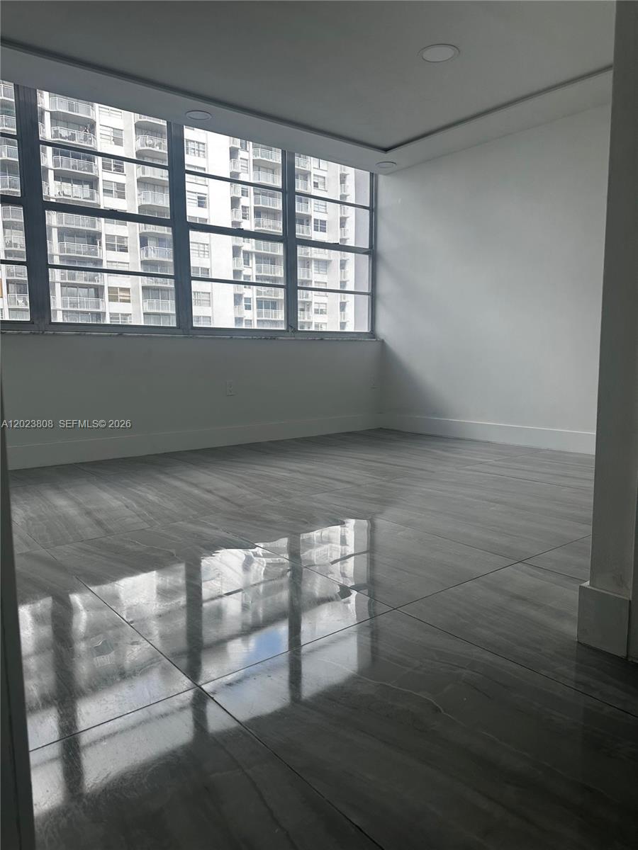 DEL PRADO MARINA - Residential