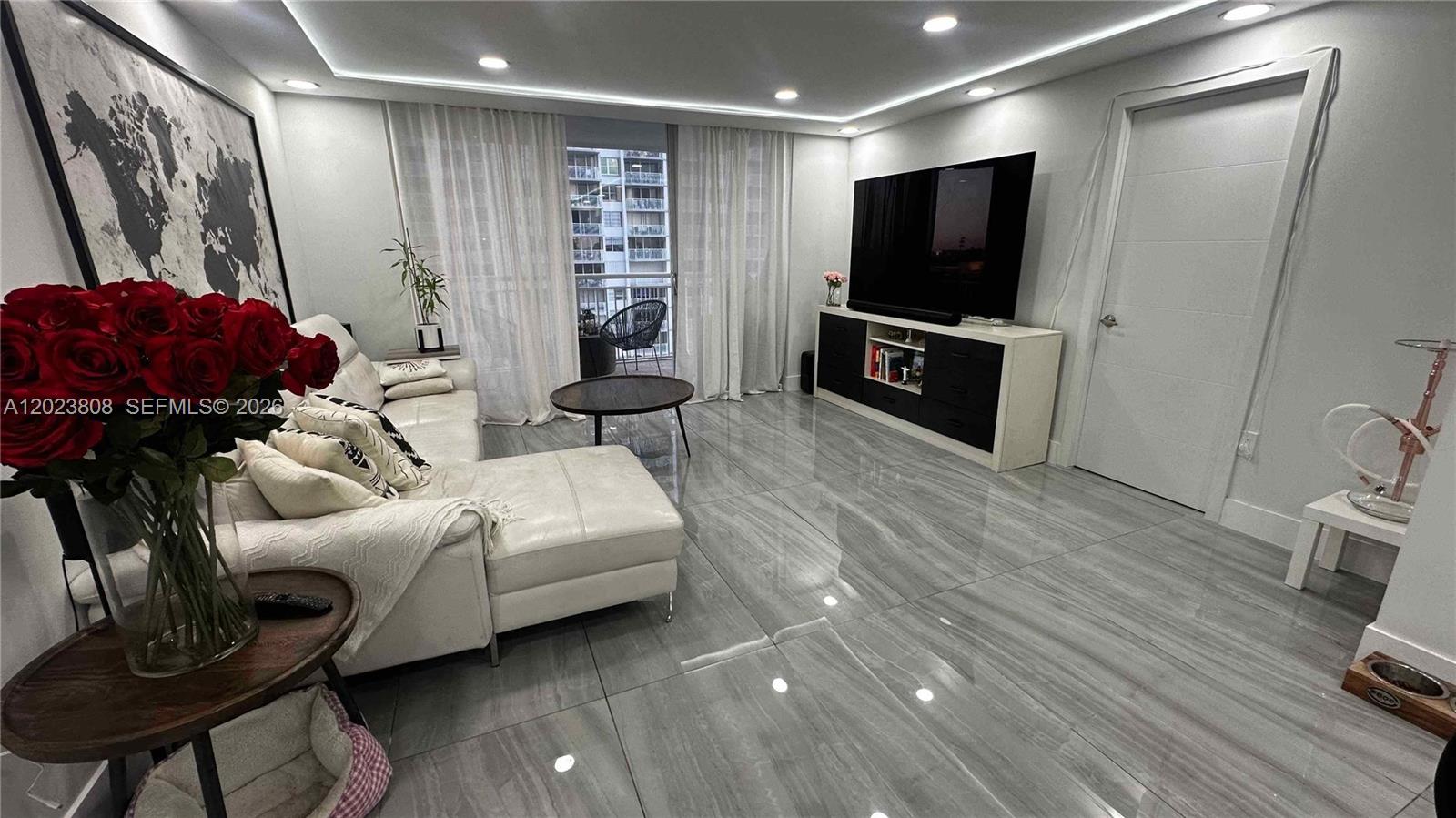 DEL PRADO MARINA - Residential