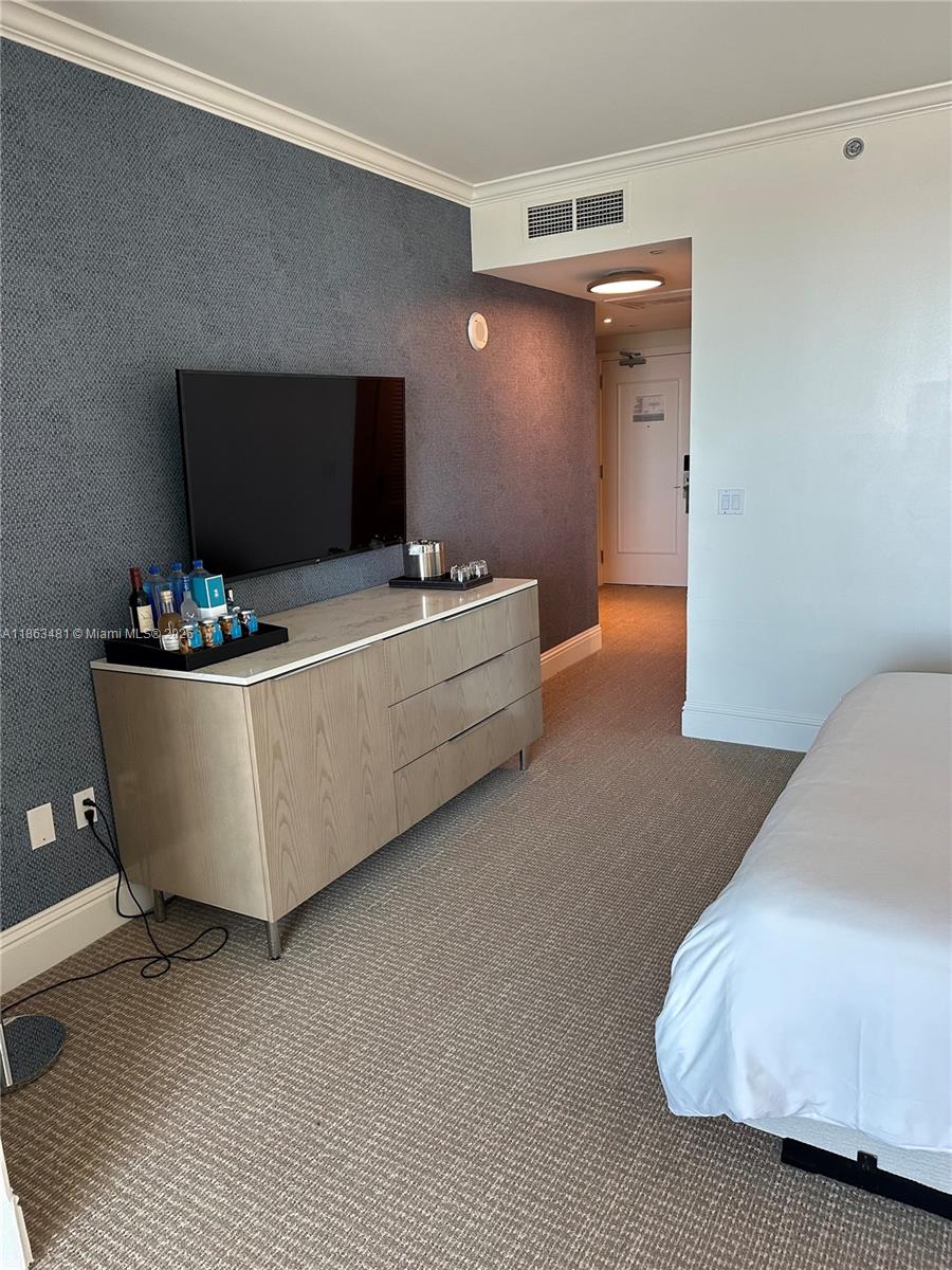 FONTAINEBLEAU II CONDO - Residential