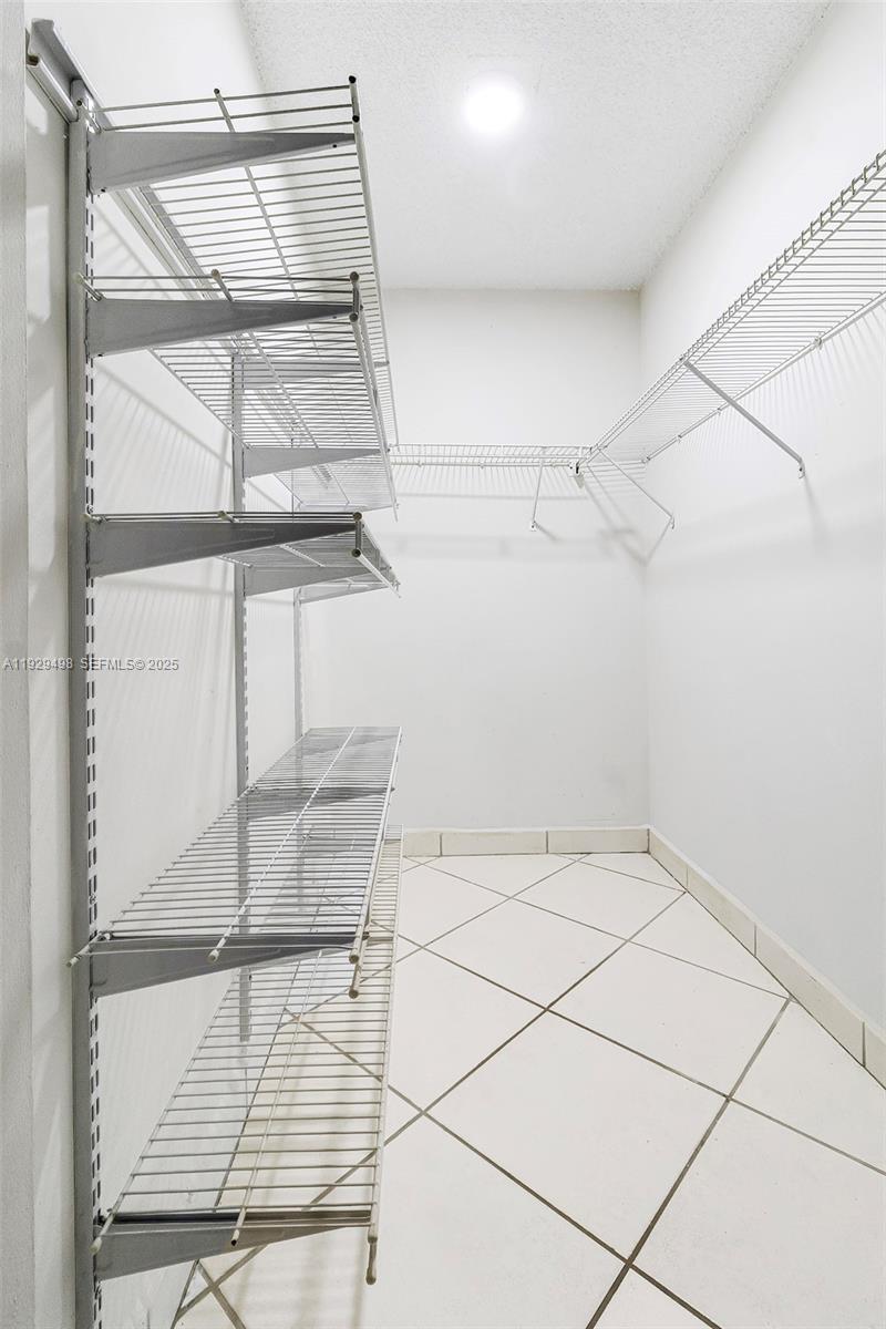 JASMINE LAKES I CONDO - Residential