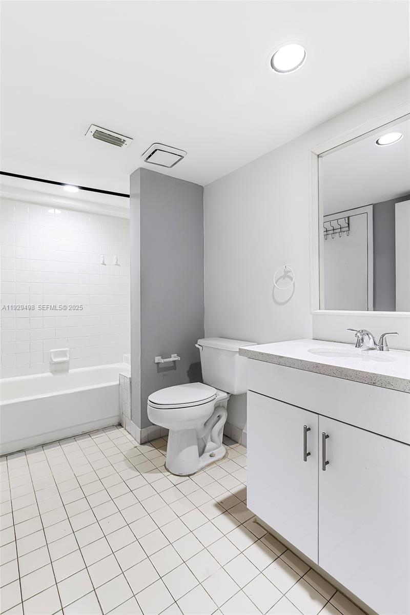 JASMINE LAKES I CONDO - Residential