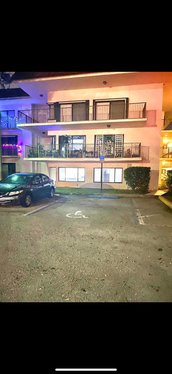 4705 SW 62nd Ave 104