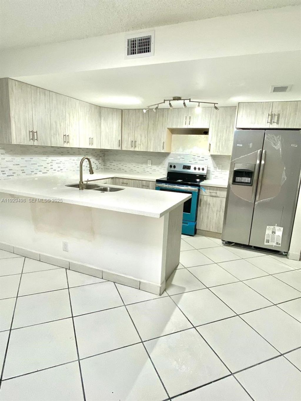 Photo of 4705 SW 62nd Ave #104, Davie, FL 33314 (MLS # A11929498)