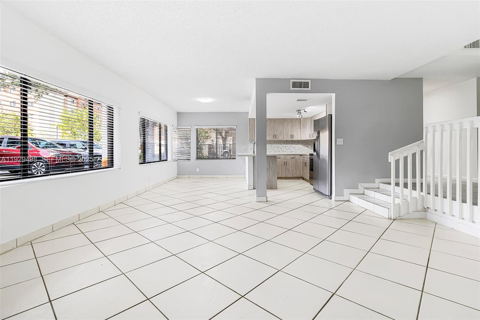 4705 SW 62nd Ave 104