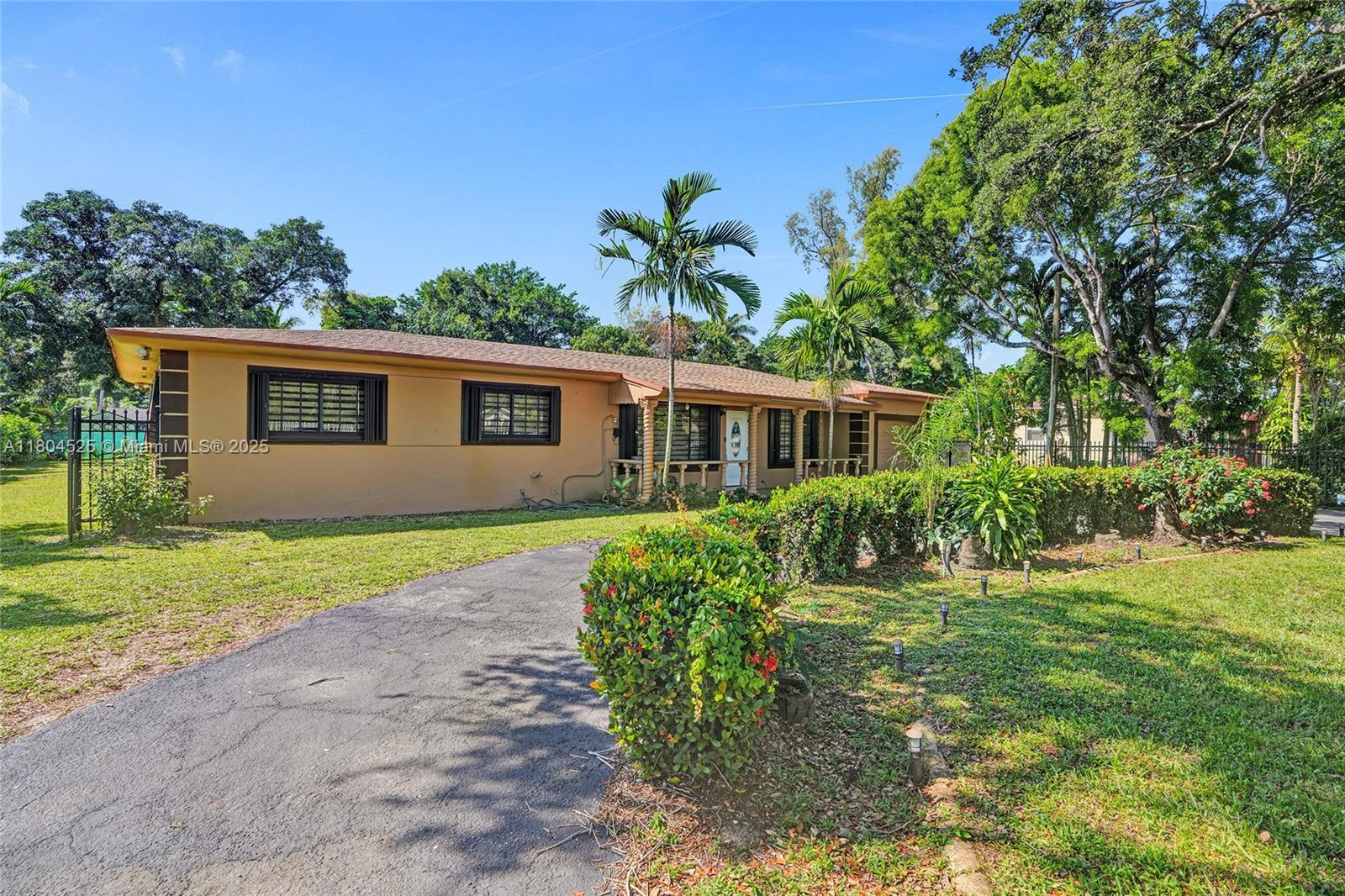 BISC GARDENS SEC F PT 1 - Residential