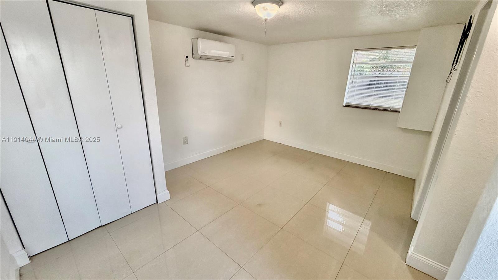 CAROL CITY PALMETTO PARK - Residential