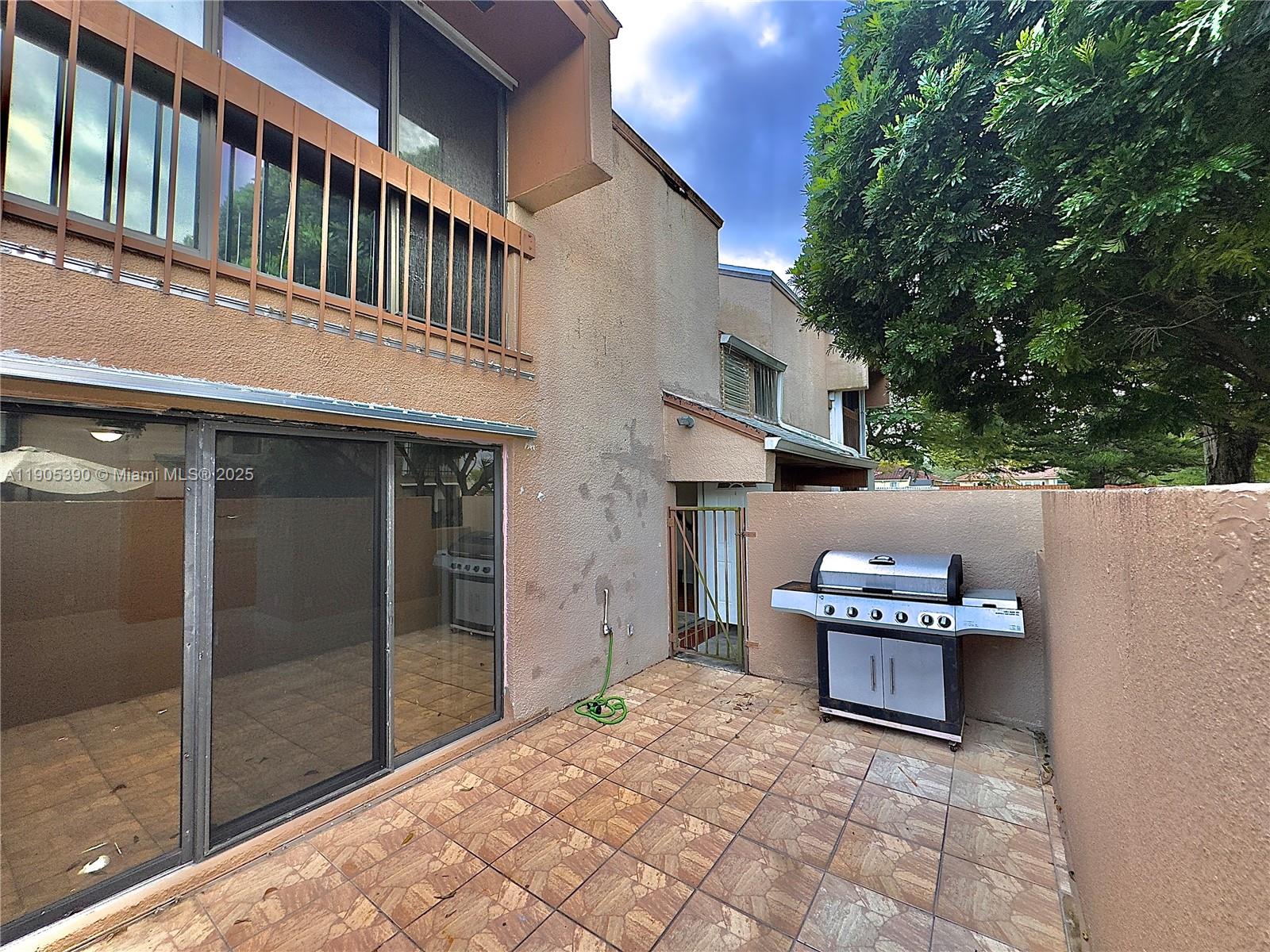 PINEBROOKE I CONDO - Residential