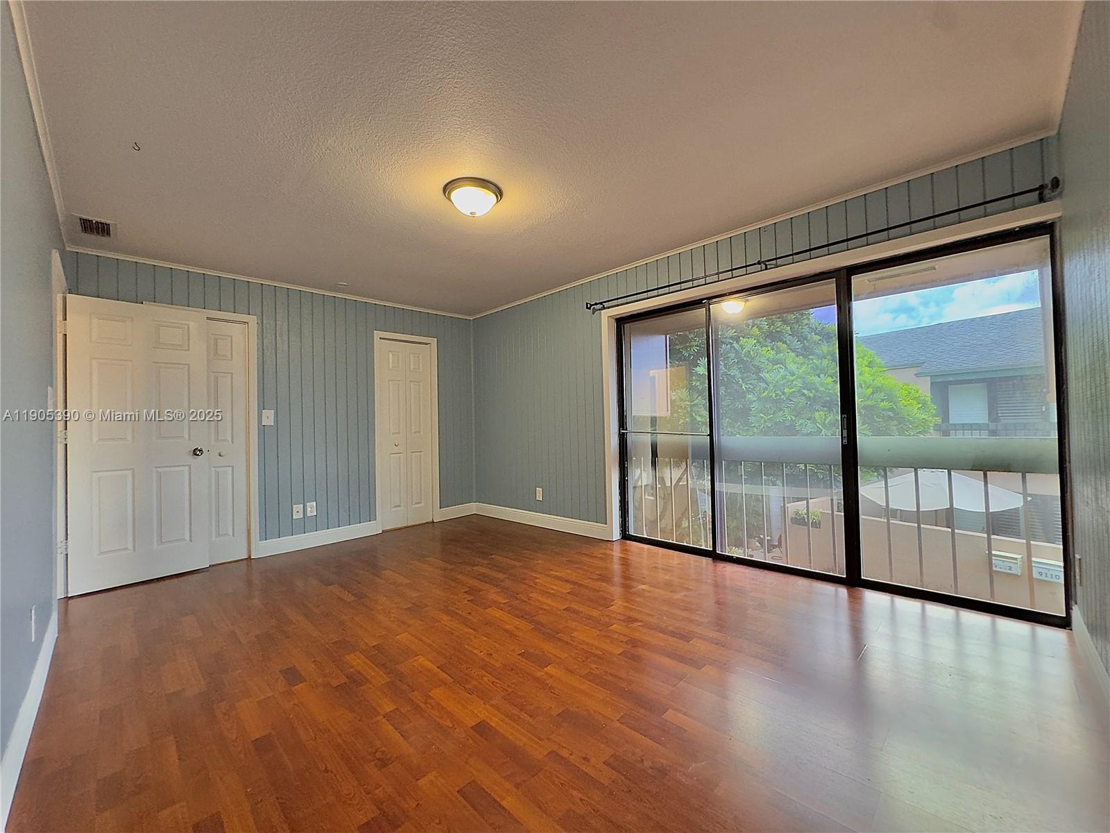 PINEBROOKE I CONDO - Residential