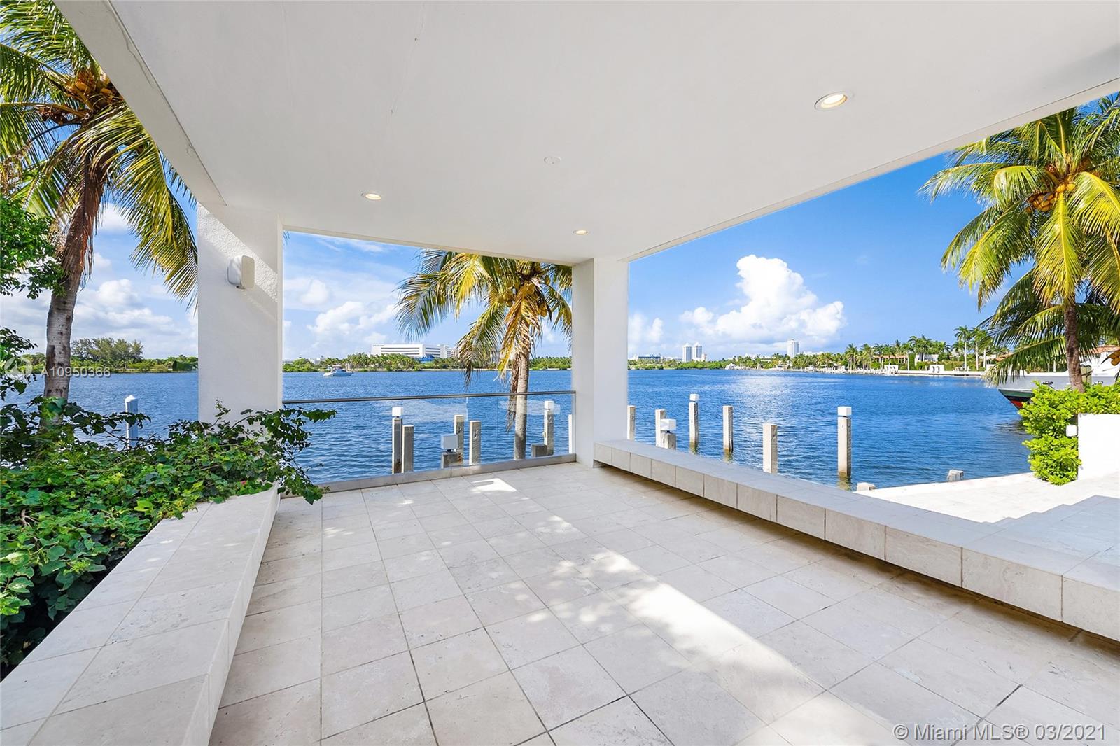 SUNSET ISLANDS ISLAND NO - Residential