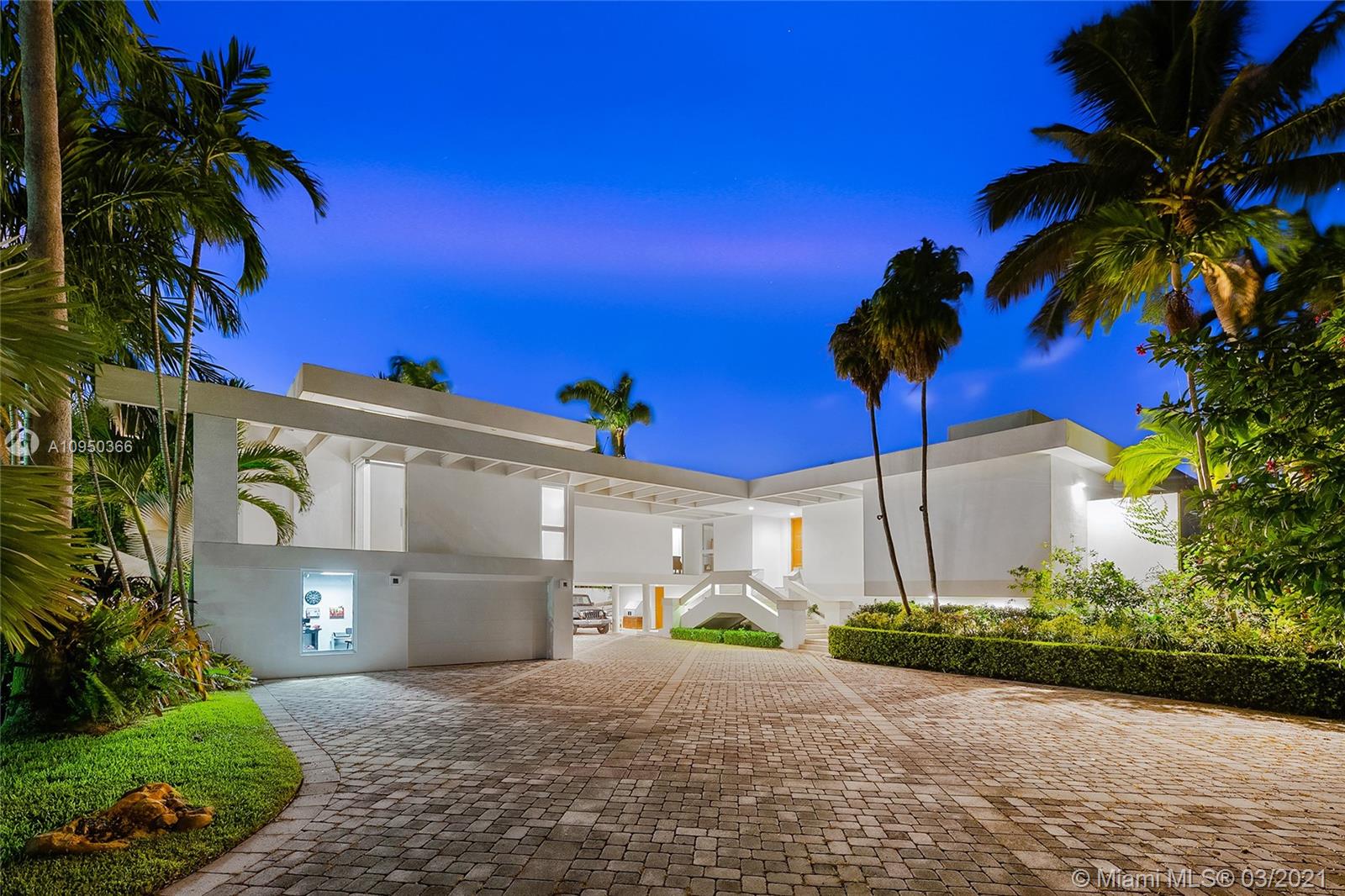 SUNSET ISLANDS ISLAND NO - Residential