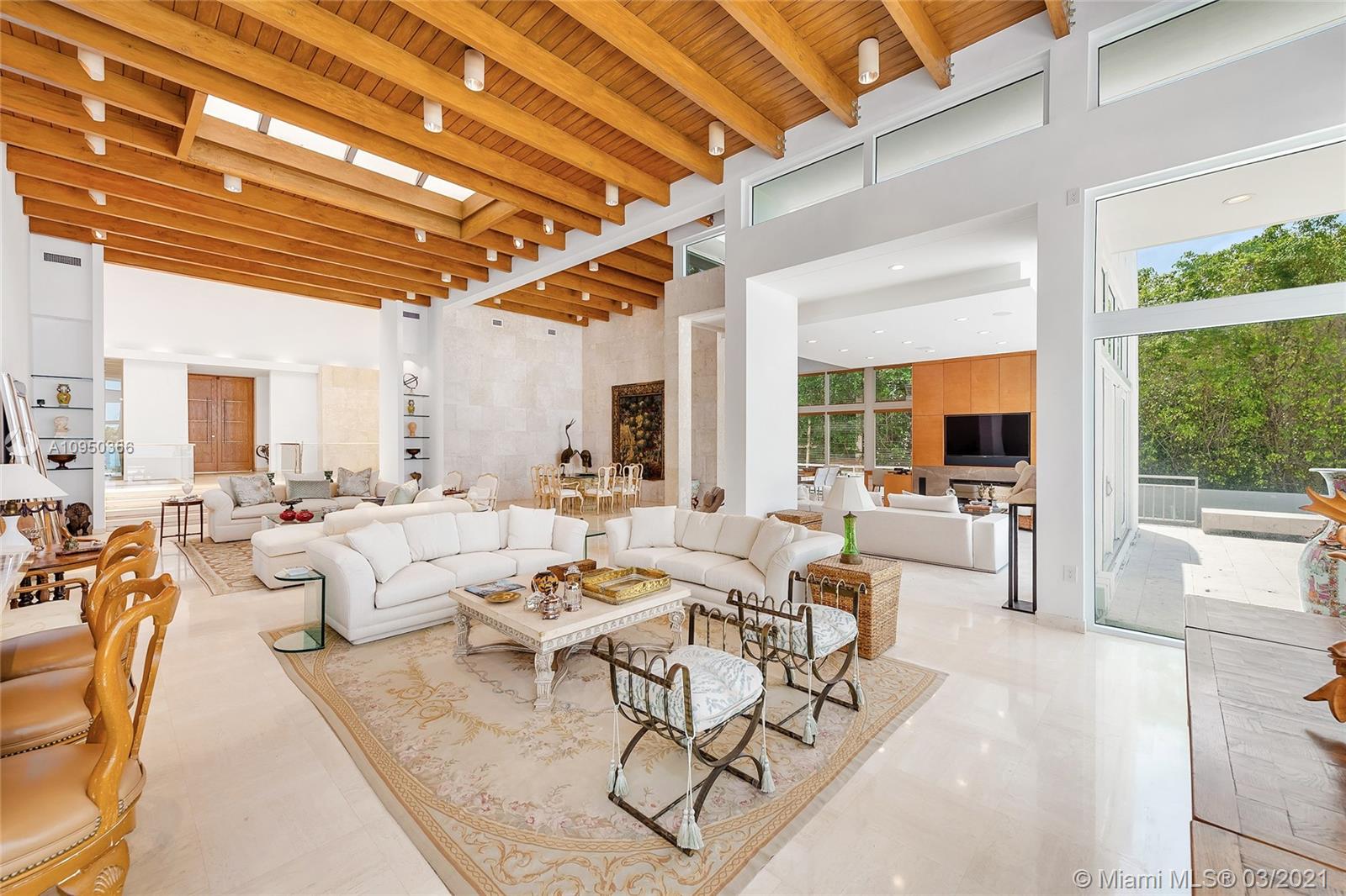 SUNSET ISLANDS ISLAND NO - Residential