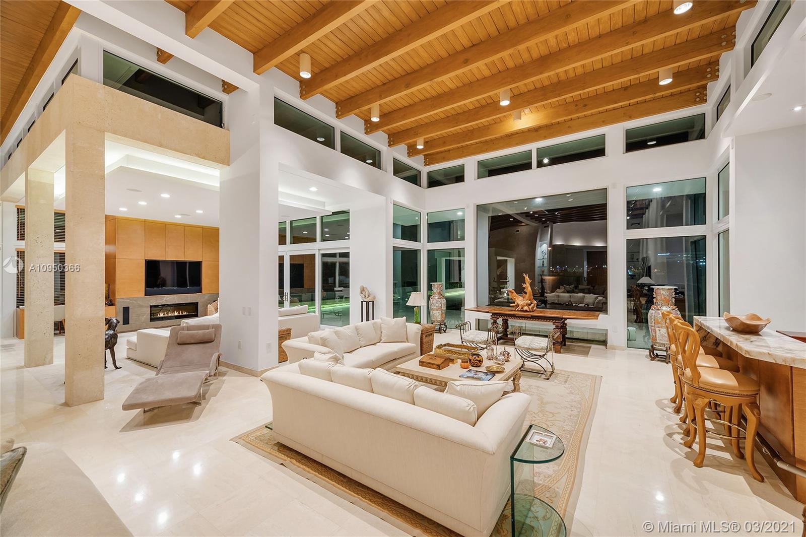 SUNSET ISLANDS ISLAND NO - Residential