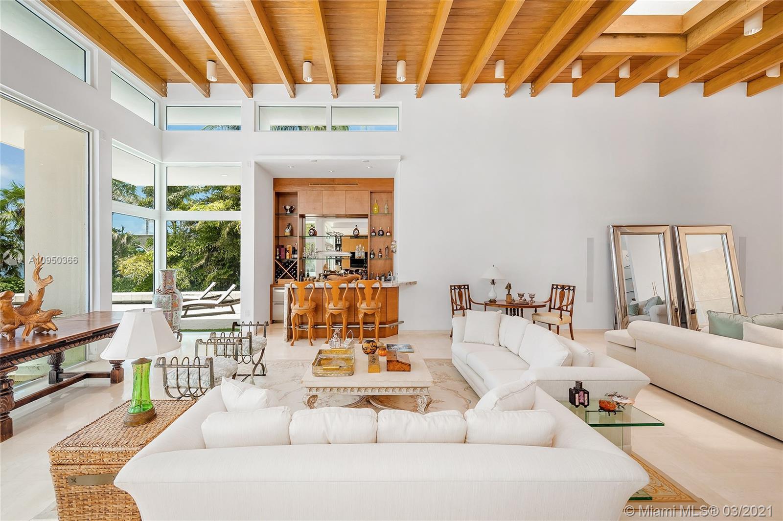 SUNSET ISLANDS ISLAND NO - Residential