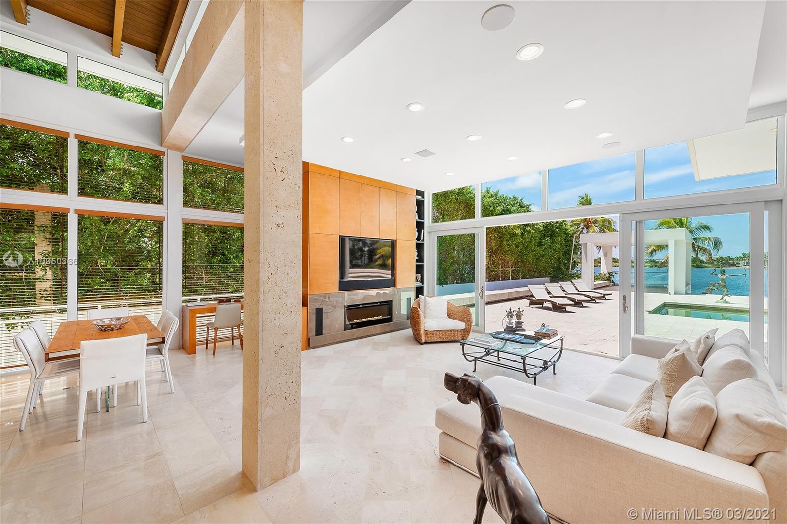 SUNSET ISLANDS ISLAND NO - Residential