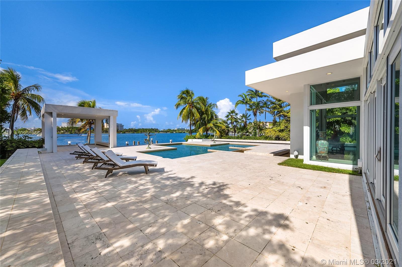 SUNSET ISLANDS ISLAND NO - Residential