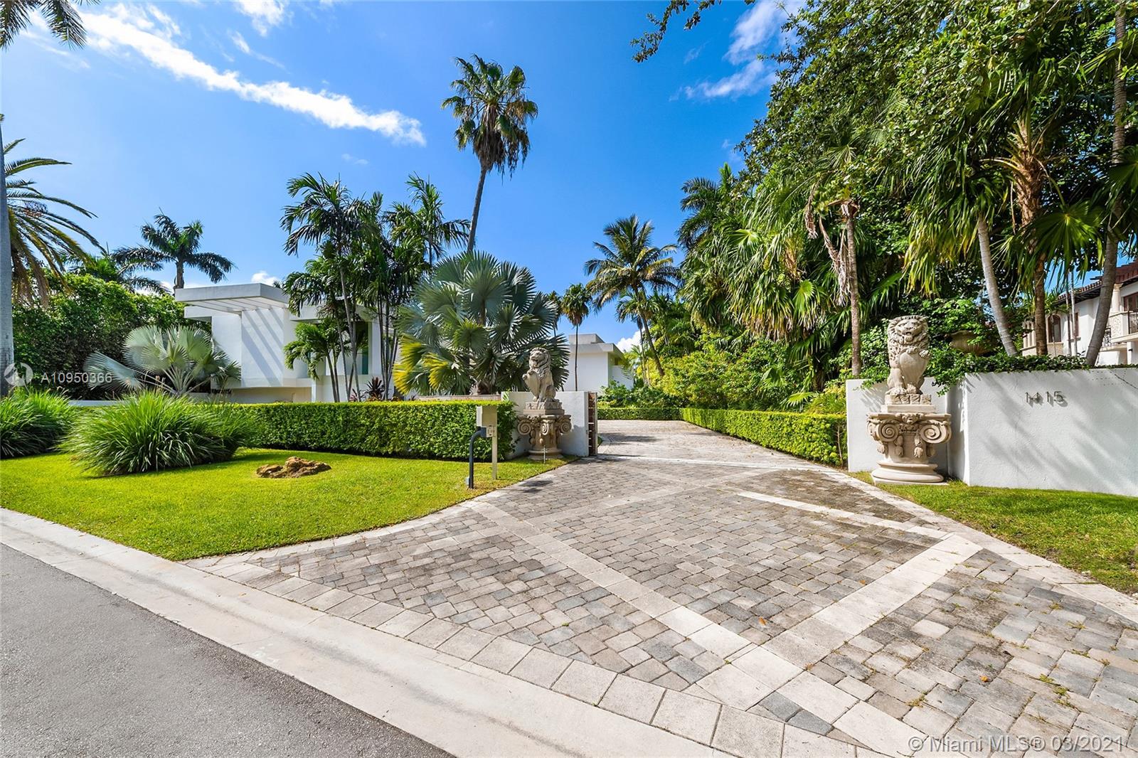 SUNSET ISLANDS ISLAND NO - Residential