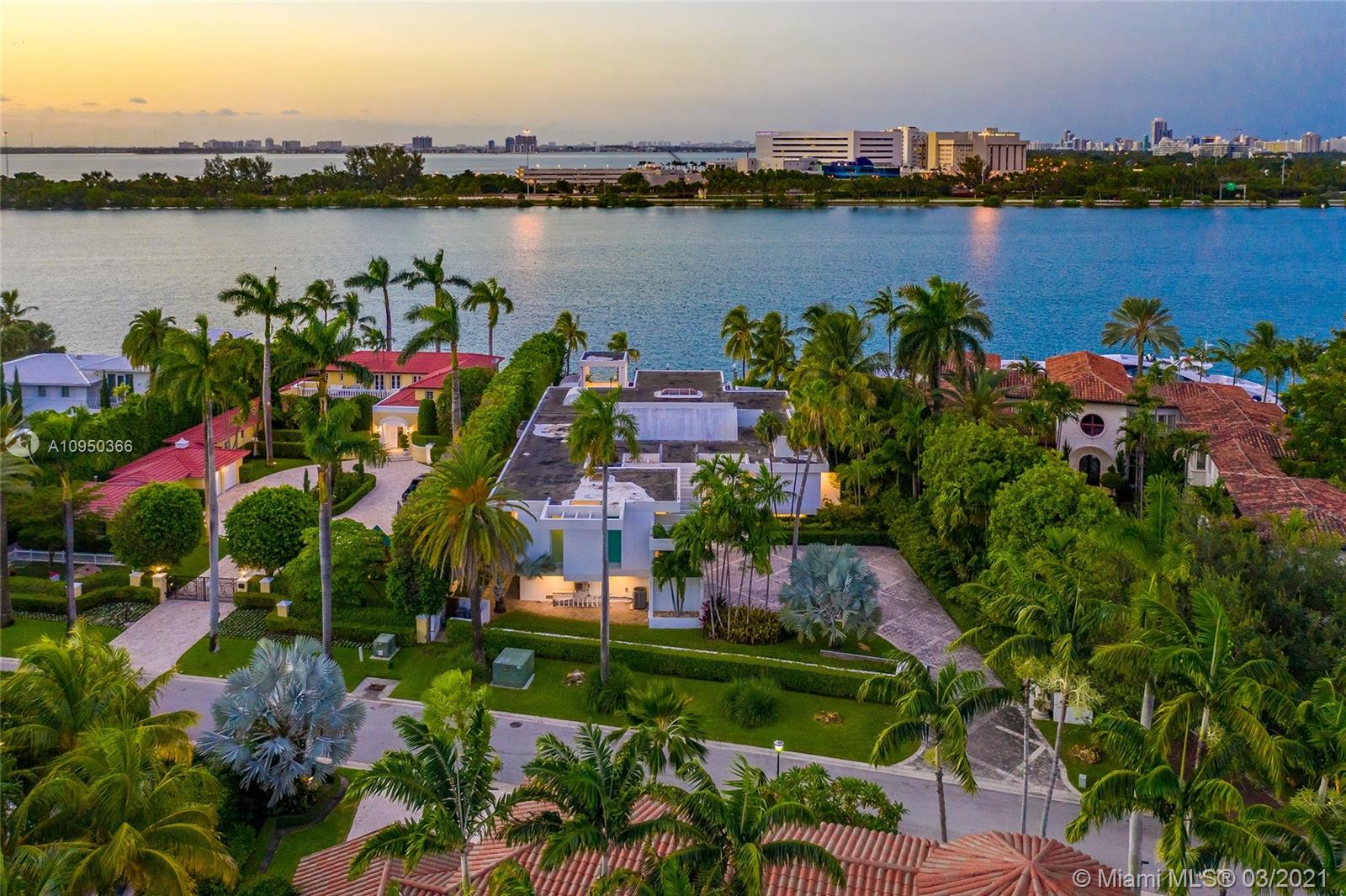 SUNSET ISLANDS ISLAND NO - Residential