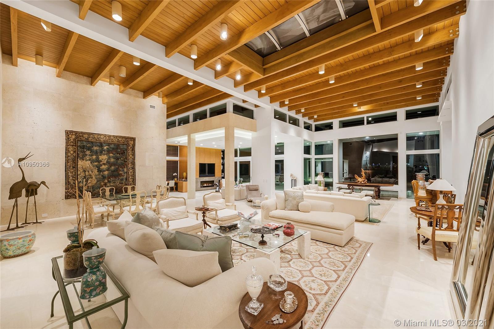 SUNSET ISLANDS ISLAND NO - Residential