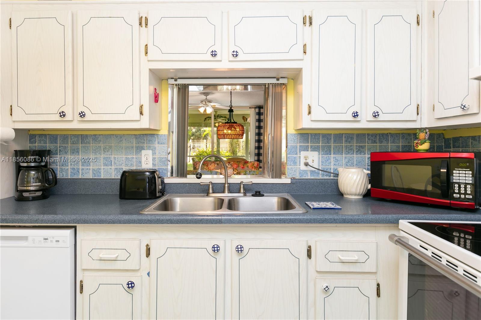 MEADOWBROOK - Residential Lease