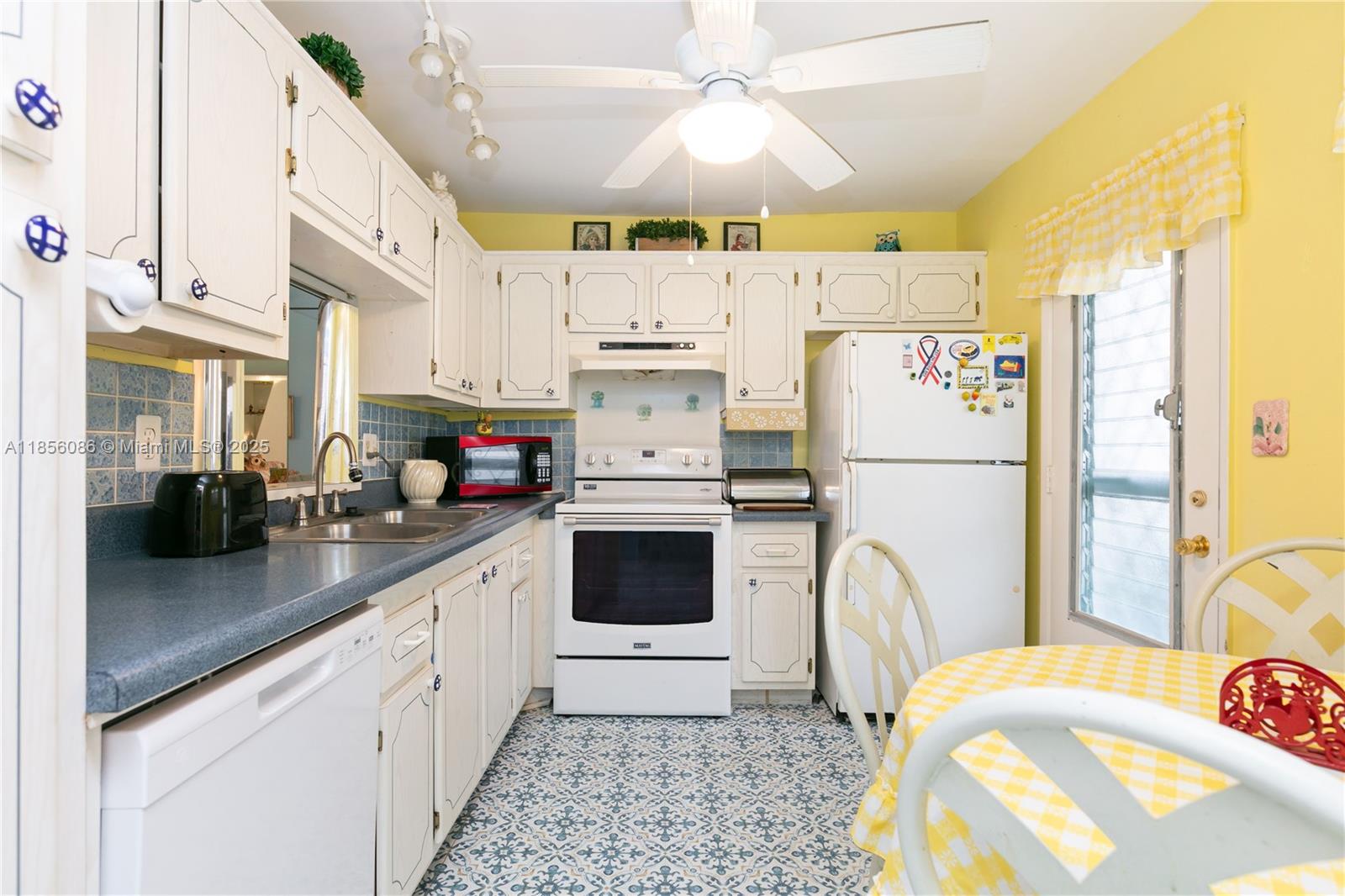 MEADOWBROOK - Residential Lease