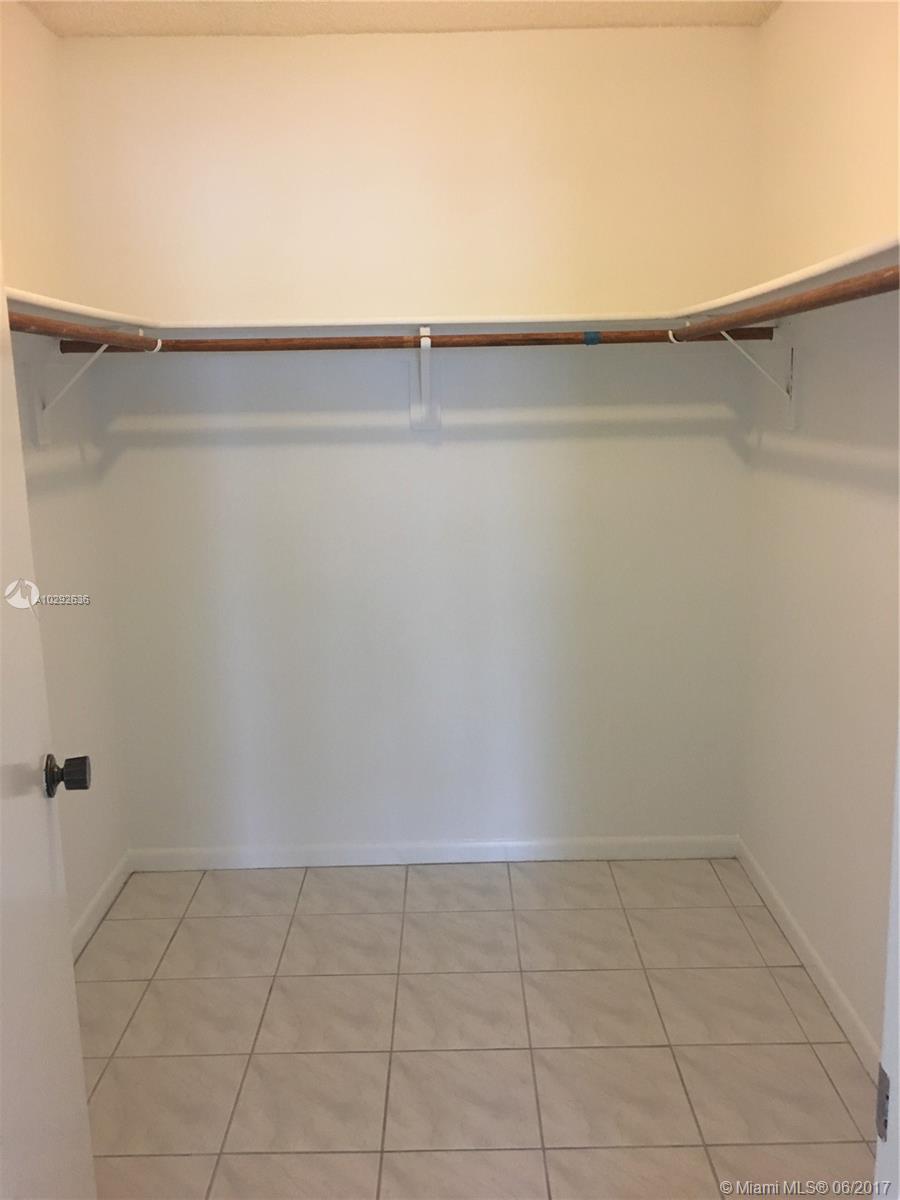 Abbott By The Sea Condo - Residential Lease