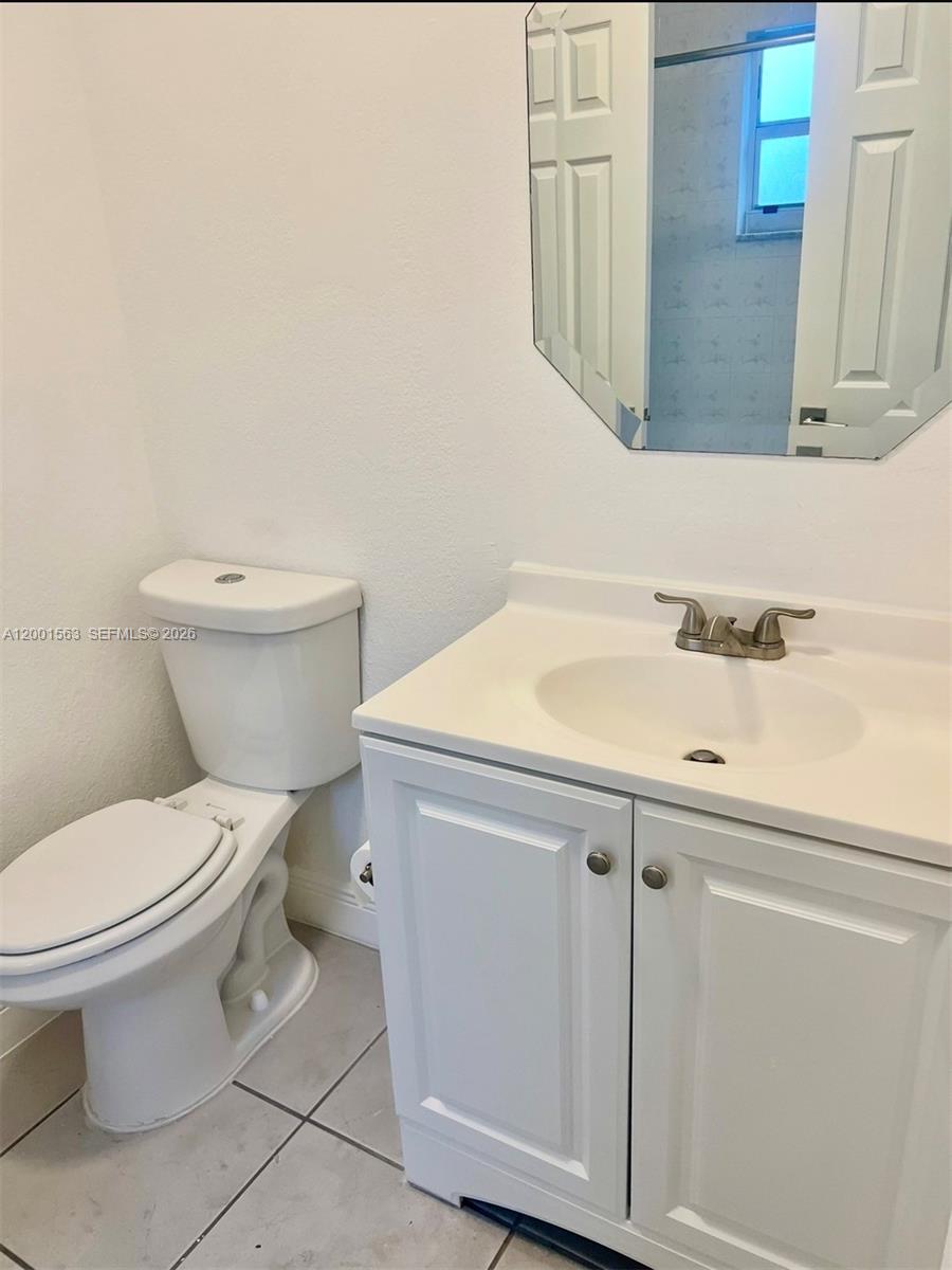 LA BAHIA CONDO - Residential Lease