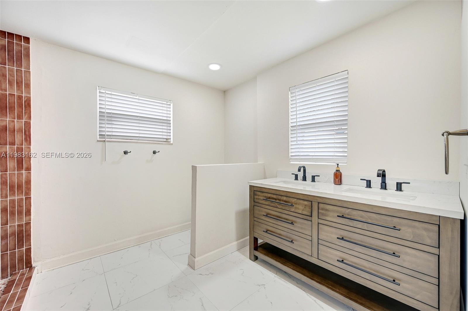 GLEN ISLES SEC 1 - Residential