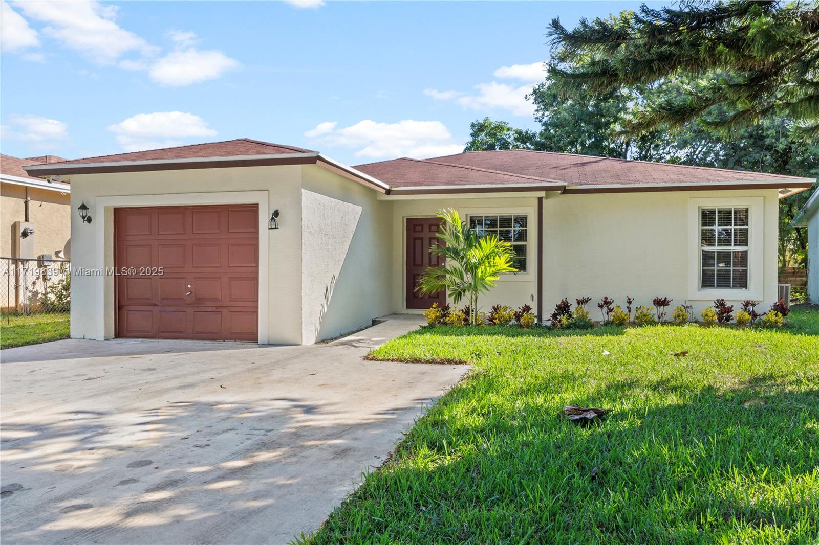 Property for Sale at 1574 Nw 7th Ln, Pompano Beach, Broward County, Florida - Bedrooms: 3 
Bathrooms: 2  - $425,000