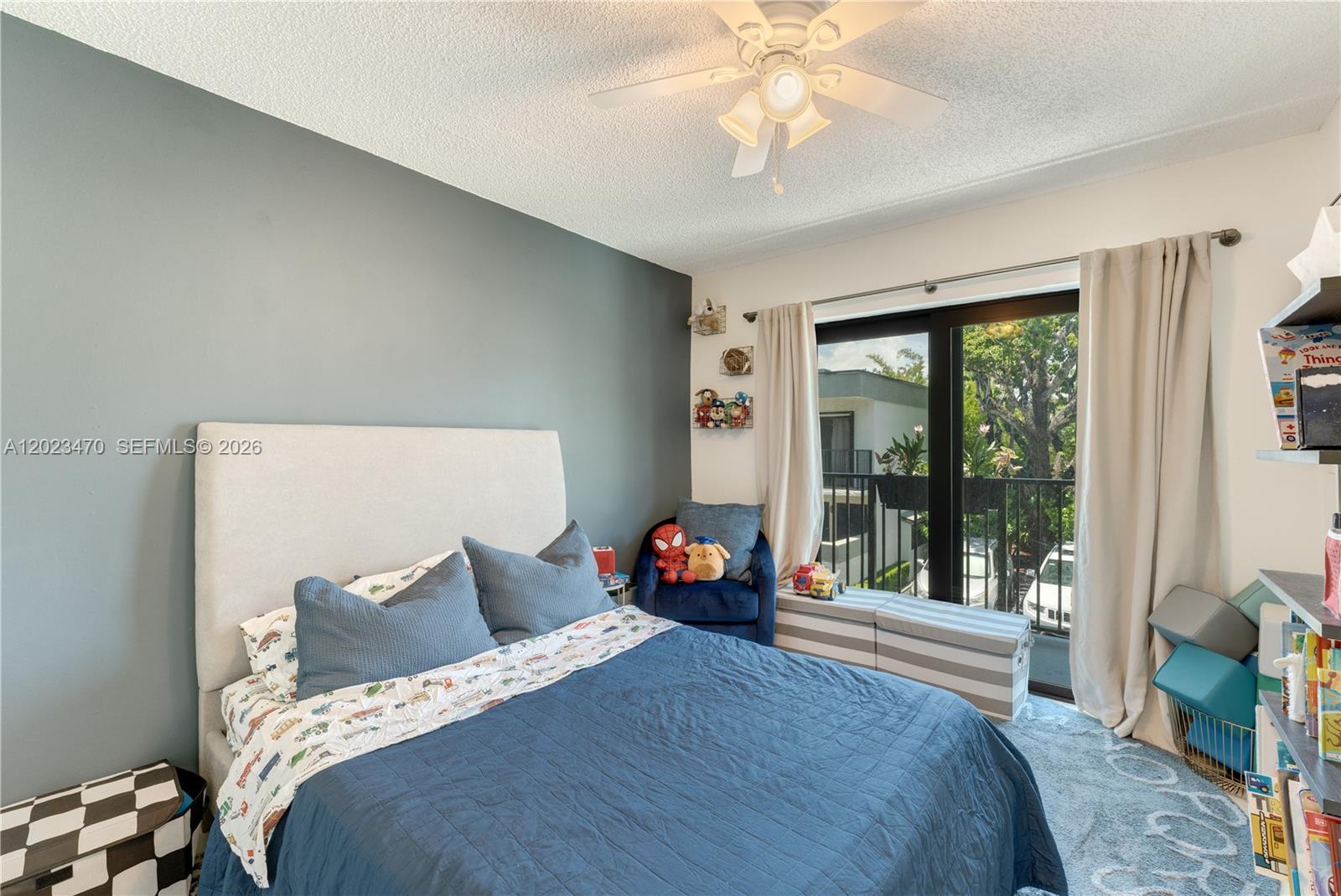 GROVE PARADISE CONDO - Residential