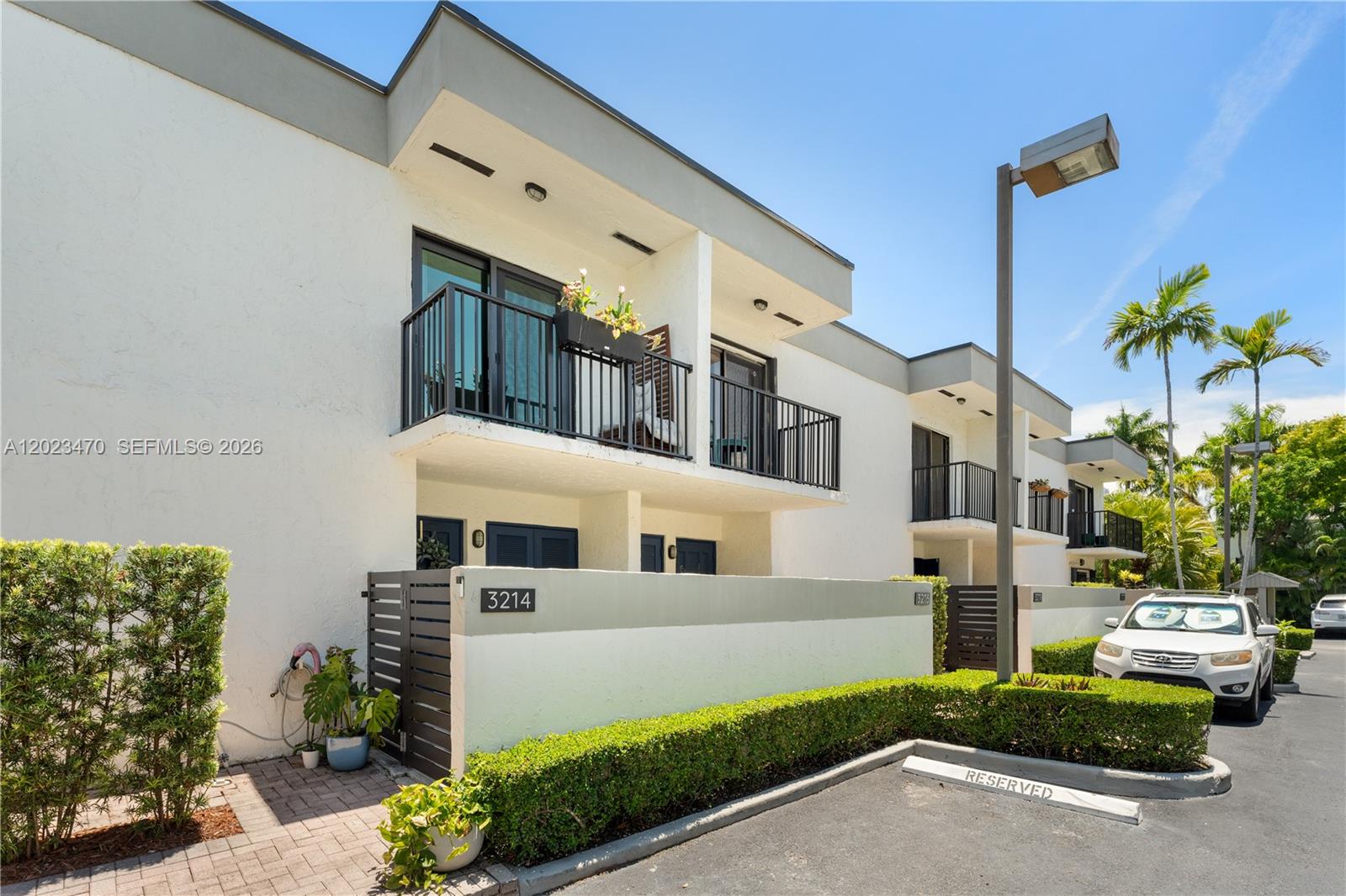 GROVE PARADISE CONDO - Residential