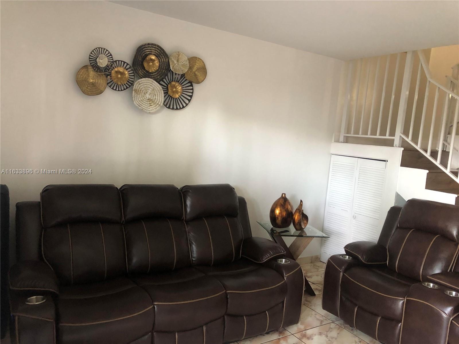 16700 CONDO - Residential