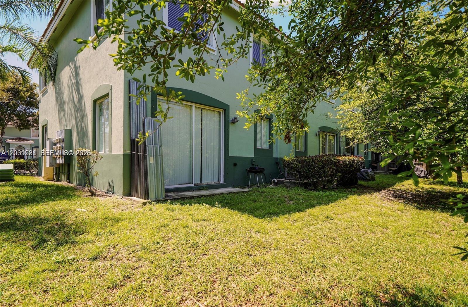 SHOMA TOWNHOMES AT KEYSCO - Residential Lease