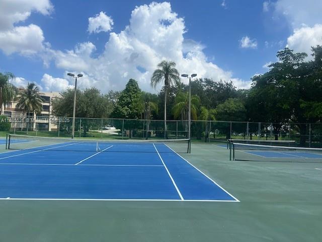 LAKES OF NEWPORT II - Residential Lease