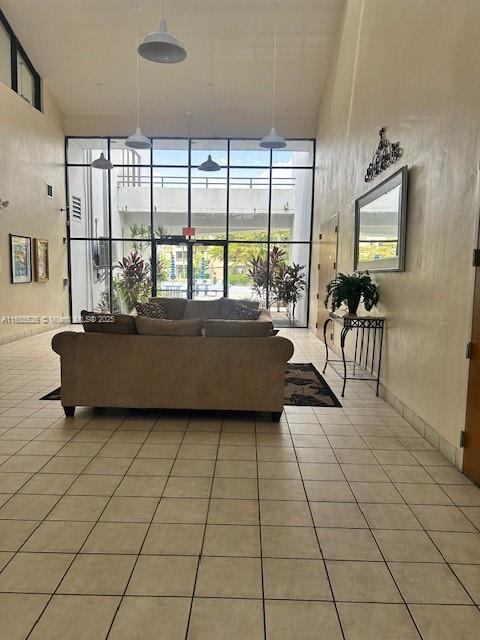 LAKES OF NEWPORT II - Residential Lease