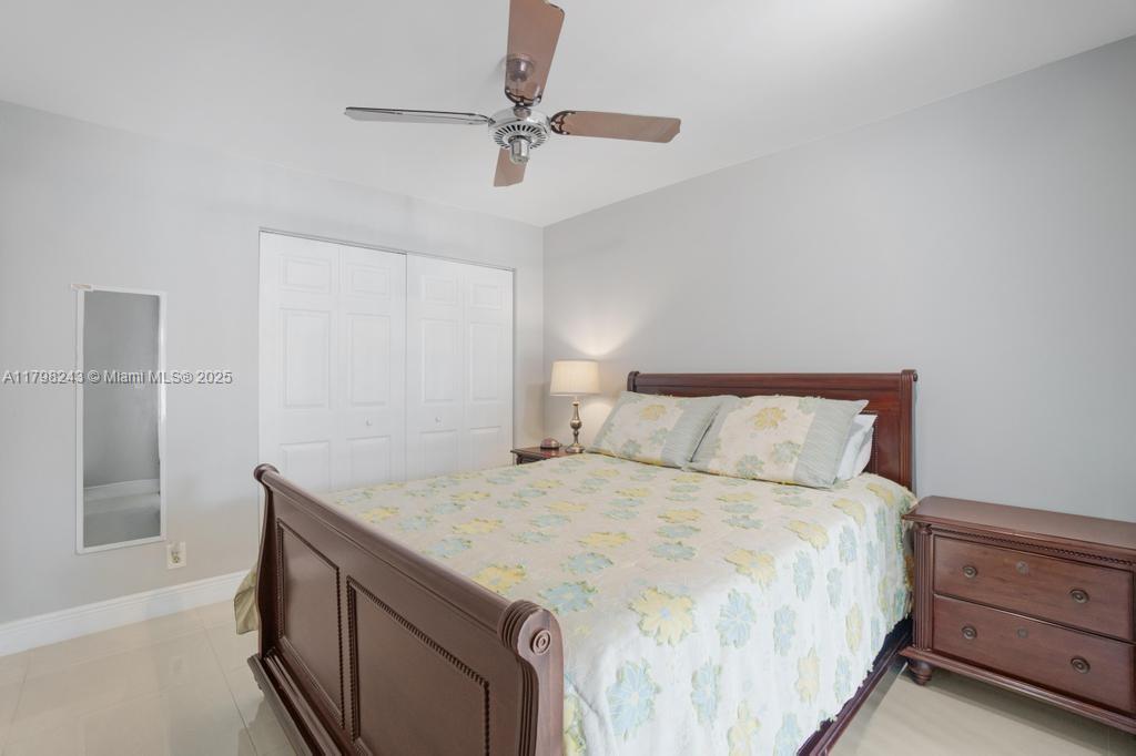 WHISPER WALK SEC C CONDO - Residential